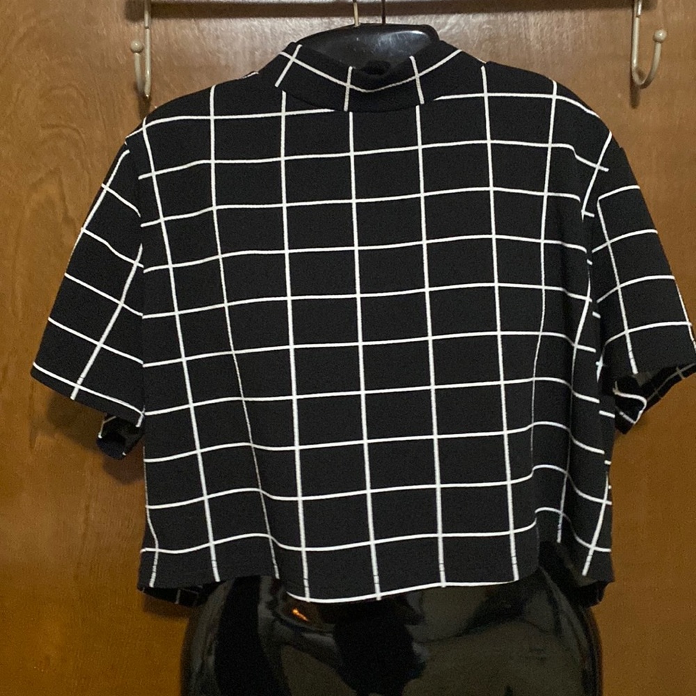 Brand: Shein
Size: 3XL
Color: black & white